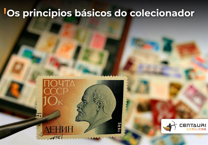 Pessoa com uma pinça segurando um selo da antiga União Soviética