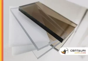 chapas de acrilico de diferentes cores uma em cima da outra